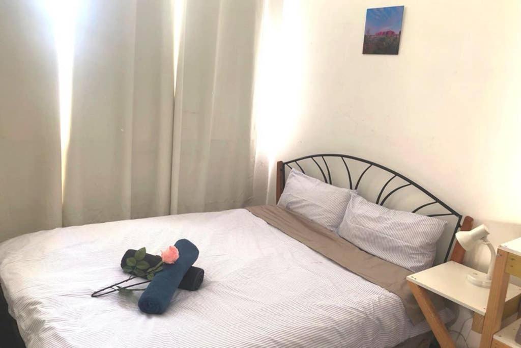 Modern Charming Miners' Cottage +Free Internet Broken Hill Bagian luar foto